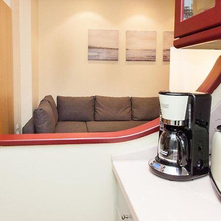 Апартаменты Centrally Located Studio In Athens! Экстерьер фото